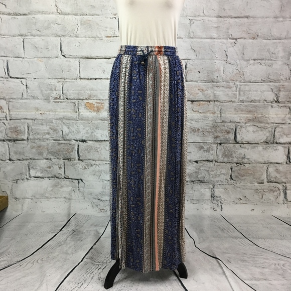 Between me & you Dresses & Skirts - Boutique Bohemian Peasant Maxi Dress